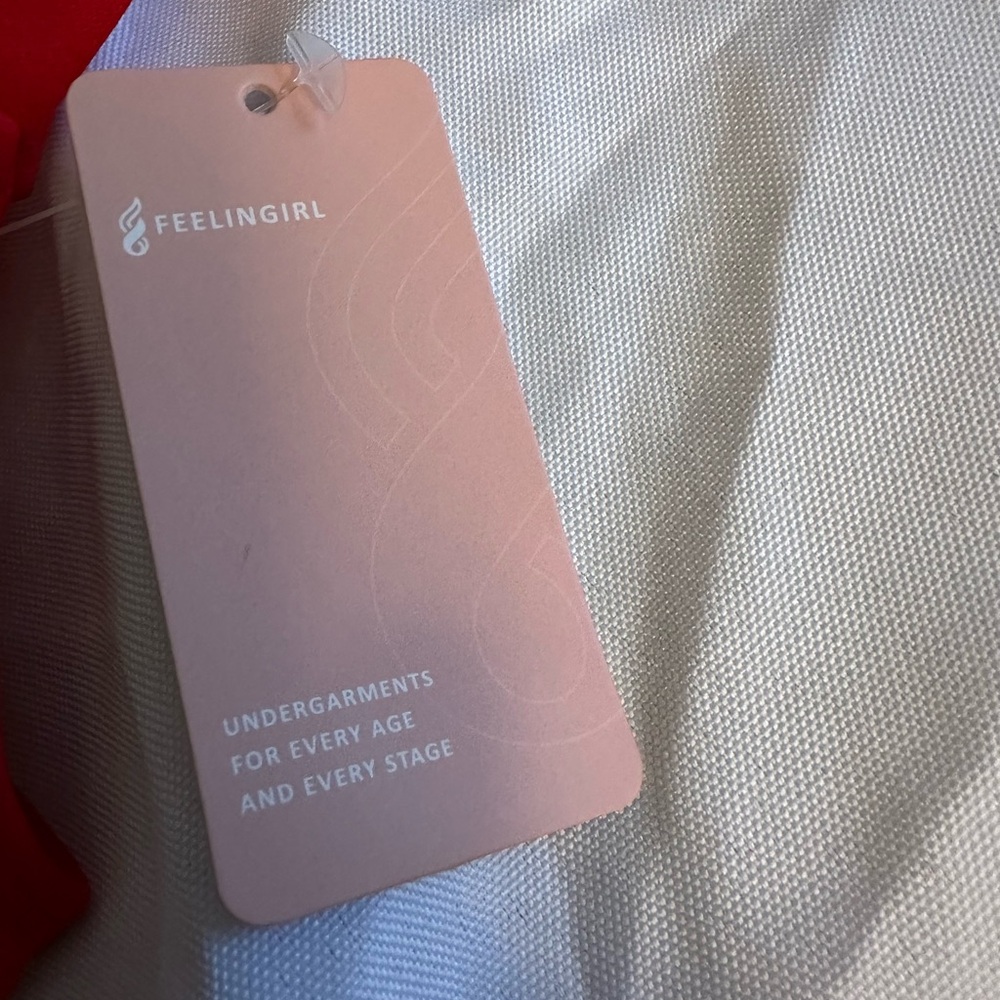 Feelingirl seamless wireless color red size XXL NWT - Picture 5 of 5